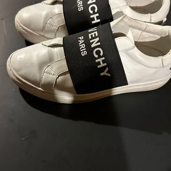 Givenchy sneakers size 7.5 women’s - Picture 2 of 2